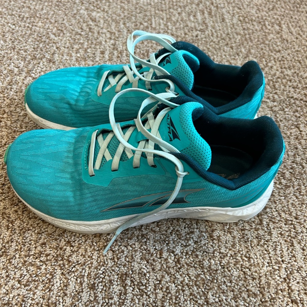 Altra Turquoise Athletic Shoes - Picture 2 of 4